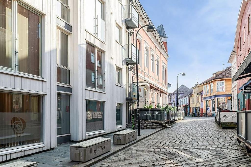 Koselig Og Sentralt Midt I Fargegaten Stavanger Exterior foto